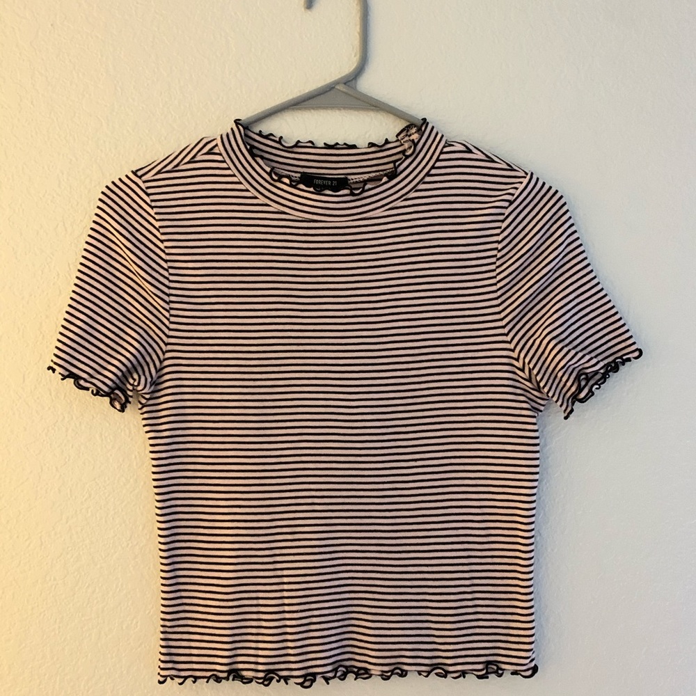 Forever 21 crop top - Picture 2 of 5